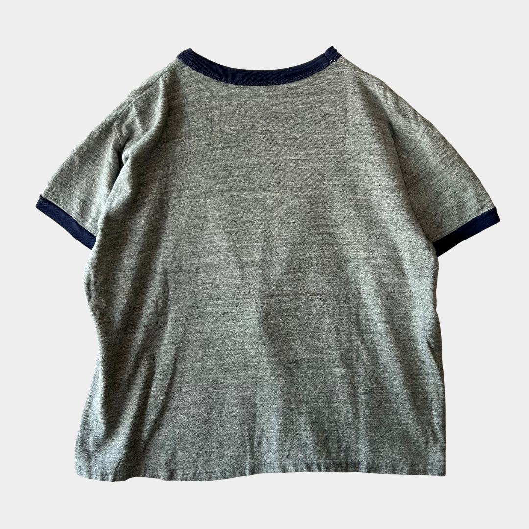 "FLOWING WELLS PHYS. ACT." カレッジ Tシャツ グレー (不明)/A7206