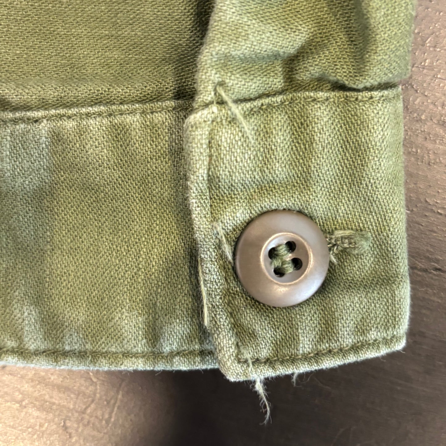 60's US ARMY ユーティリティーシャツ OG 107 ミリタリー カーキ (L)/A7733SH-SO