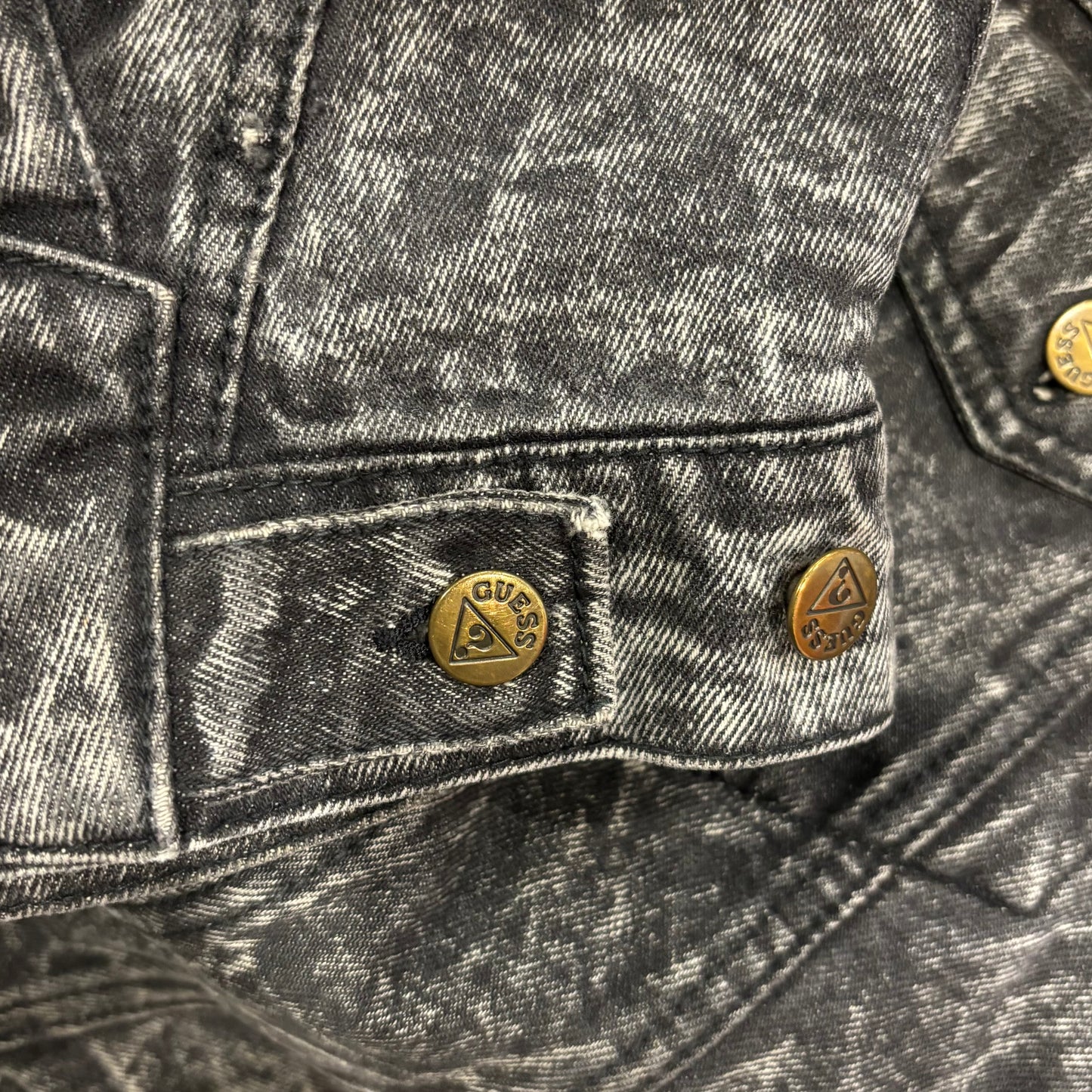 00's Guess ウォッシュ加工 デニムジャケット 黒 (XL)/A8490J-SO