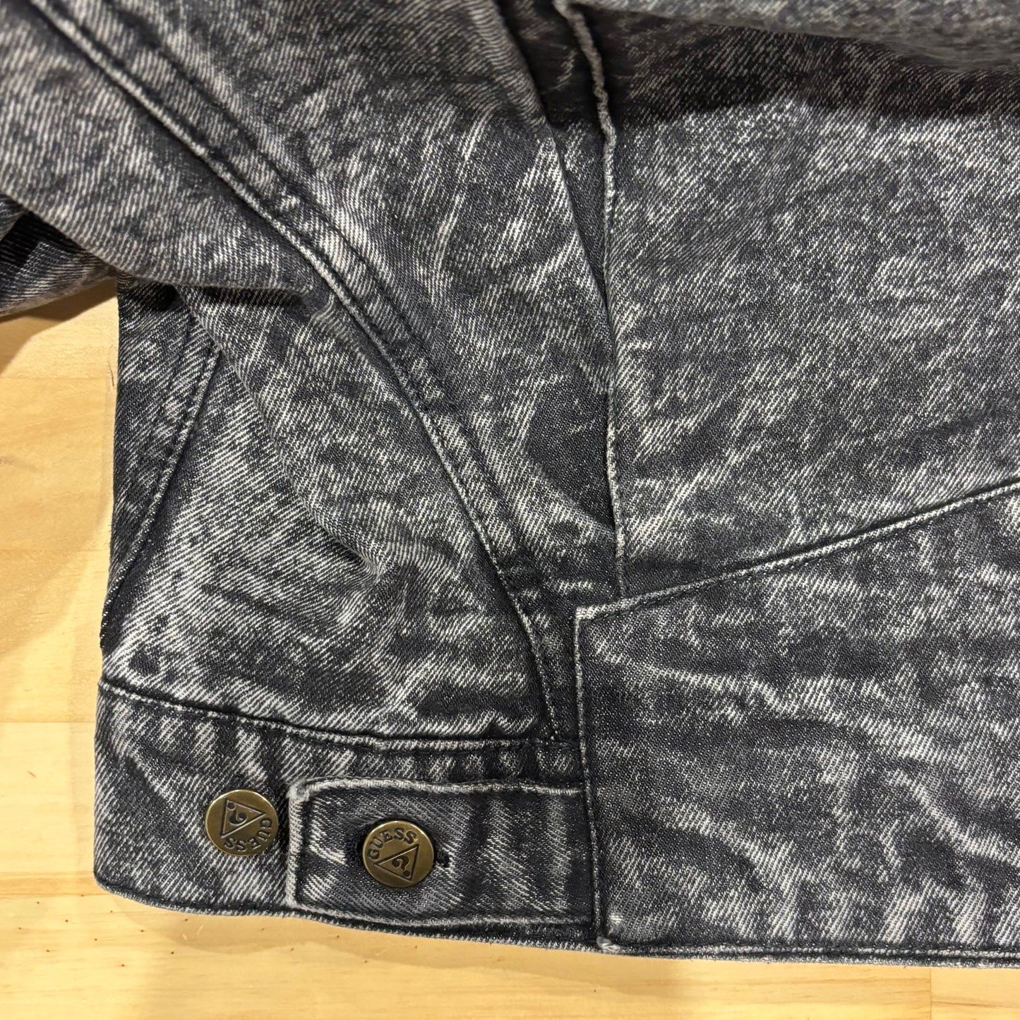 00's Guess ウォッシュ加工 デニムジャケット 黒 (XL)/A8490J-SO