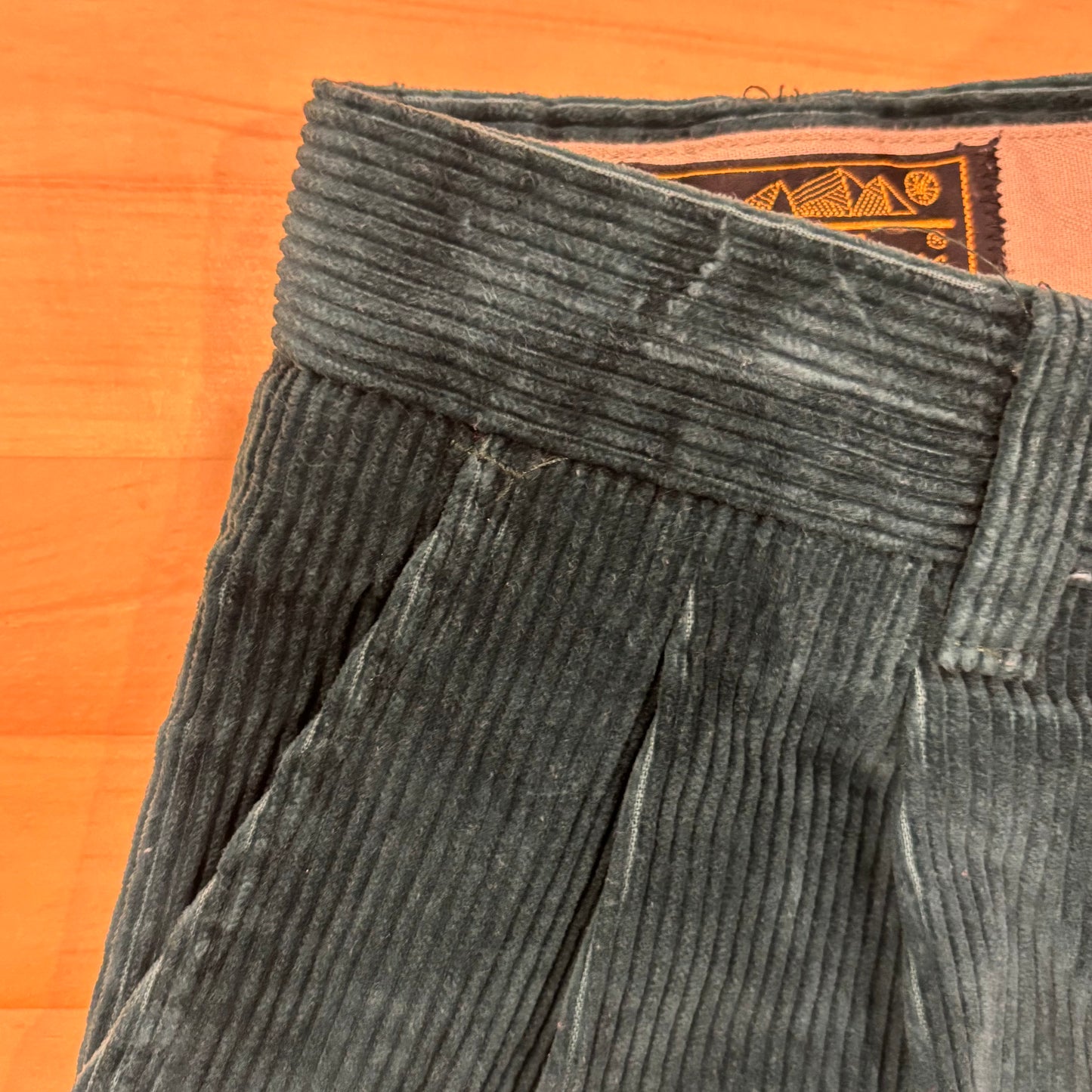 90's Eddie Bauer エディバウアー アウトタック コーデュロイパンツ 緑 (L28)/A4911P-SO