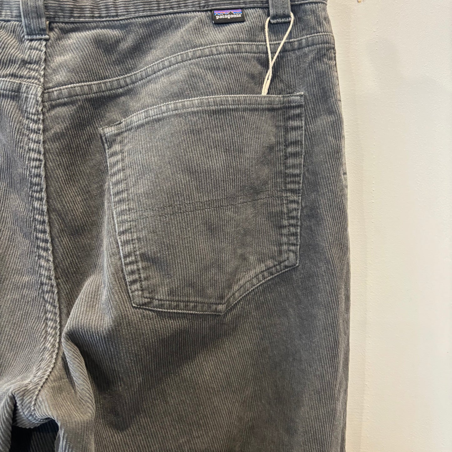 10's Patagonia パタゴニア メンズ・コード・パンツ チャコールグレー(W35)/B4122P-SO