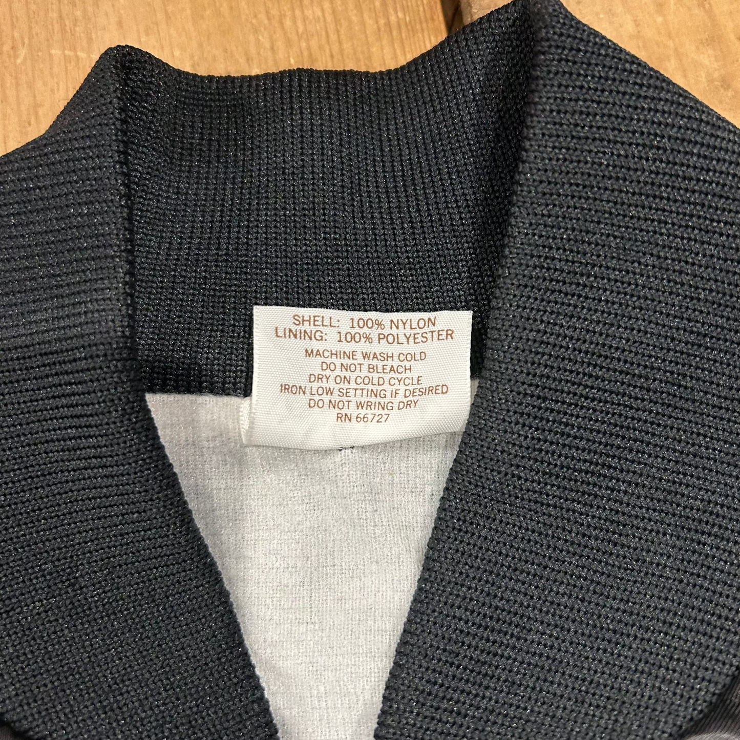 90's AUBRUN SPORTSWEAR 刺繍ナイロンスタジャン ブラック (L)/B0539N-SO