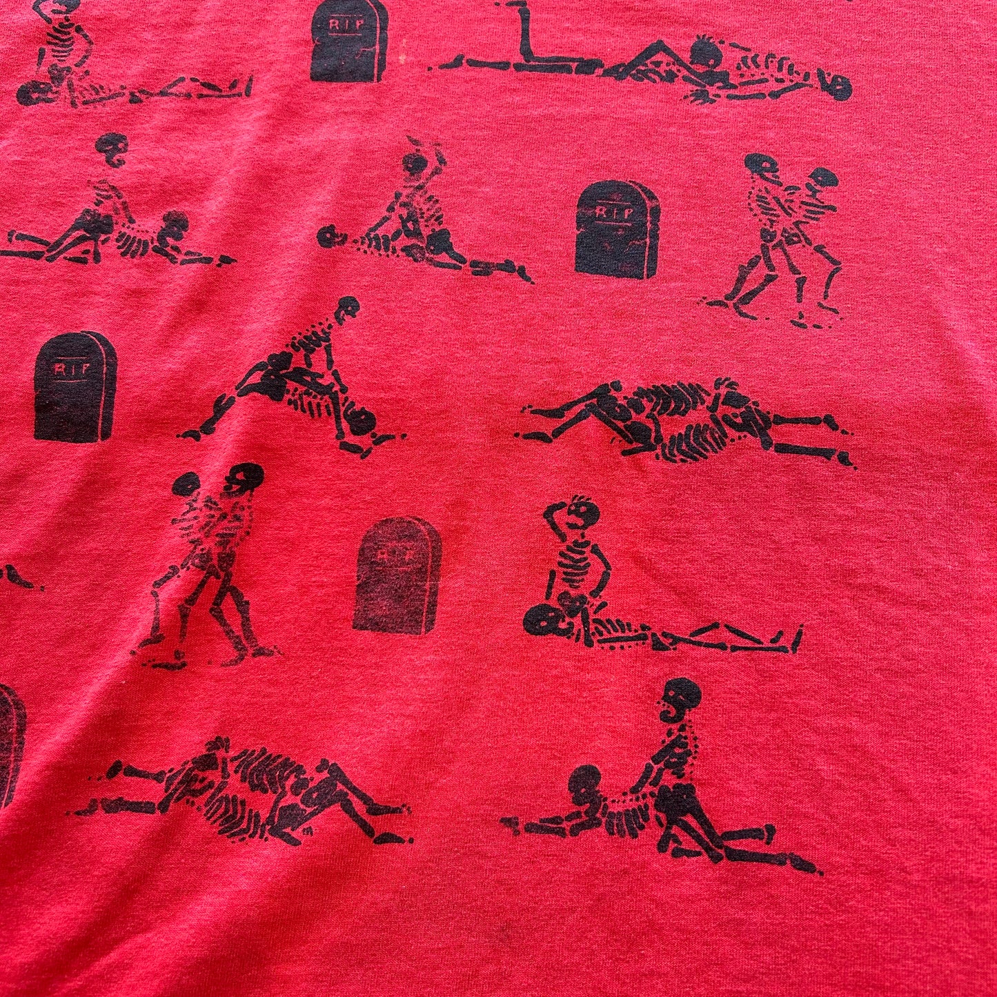 90's "LET'S BONE" スカルTシャツ 四十八手エロT ヘインズ 赤(XL)/A6467T-SO