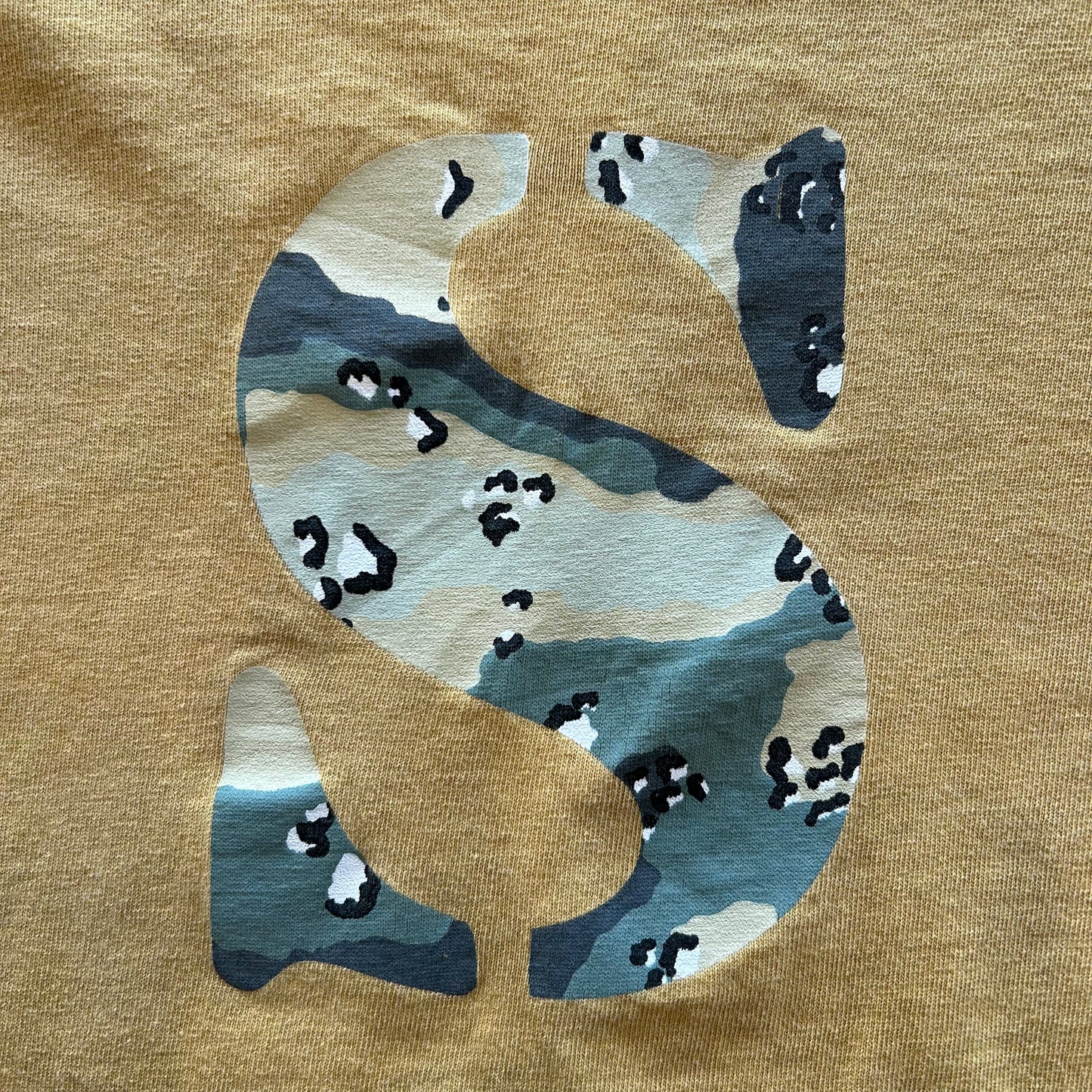 90's Stussy オールドステューシー カモフラ”S”ロゴTシャツ USA製 マスタード(M)/A7242T-SO