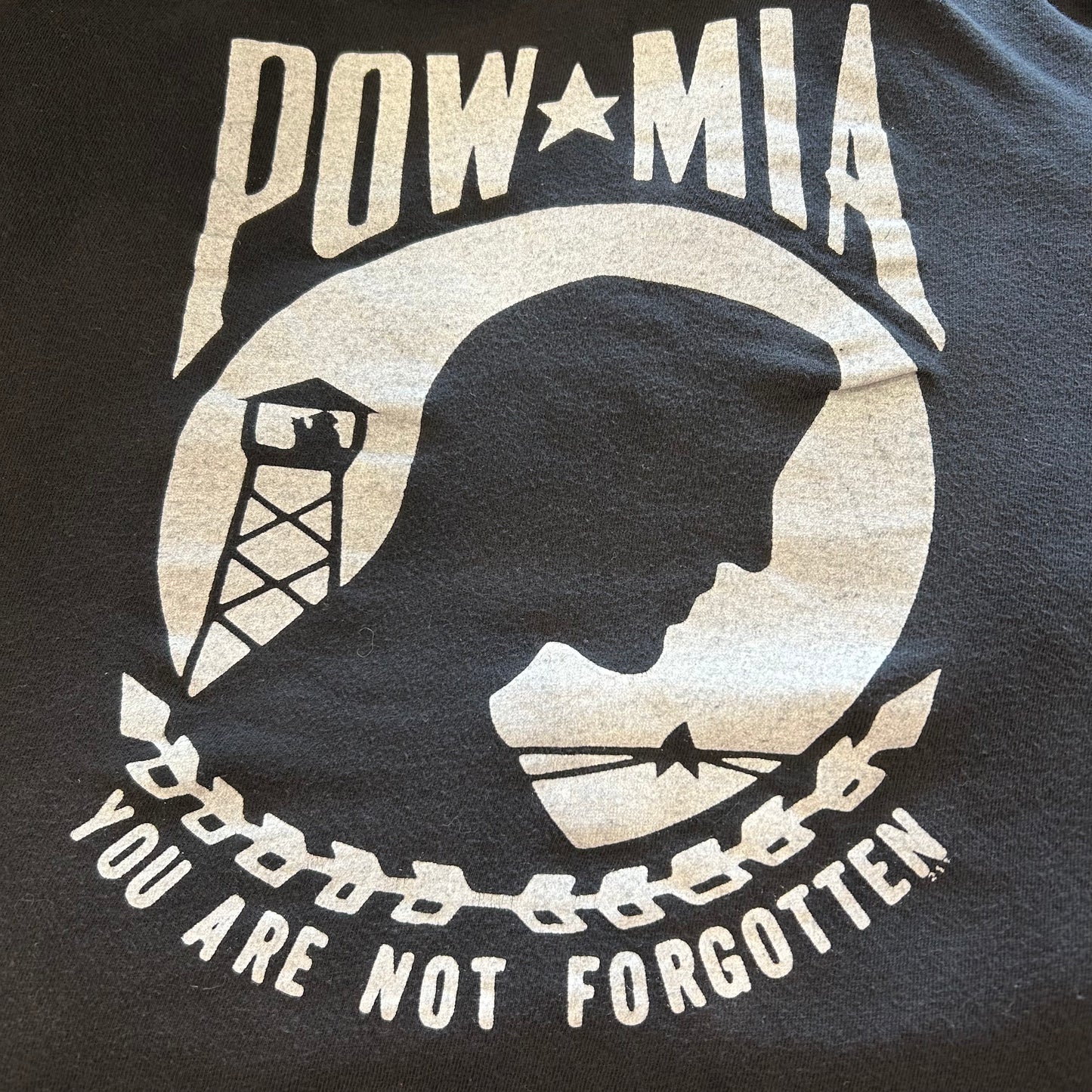 90's Caribbean Dream POW MIA "YOU ARE NOT FORGOTTEN" Tシャツ ブラック (L)/A7248T-SO