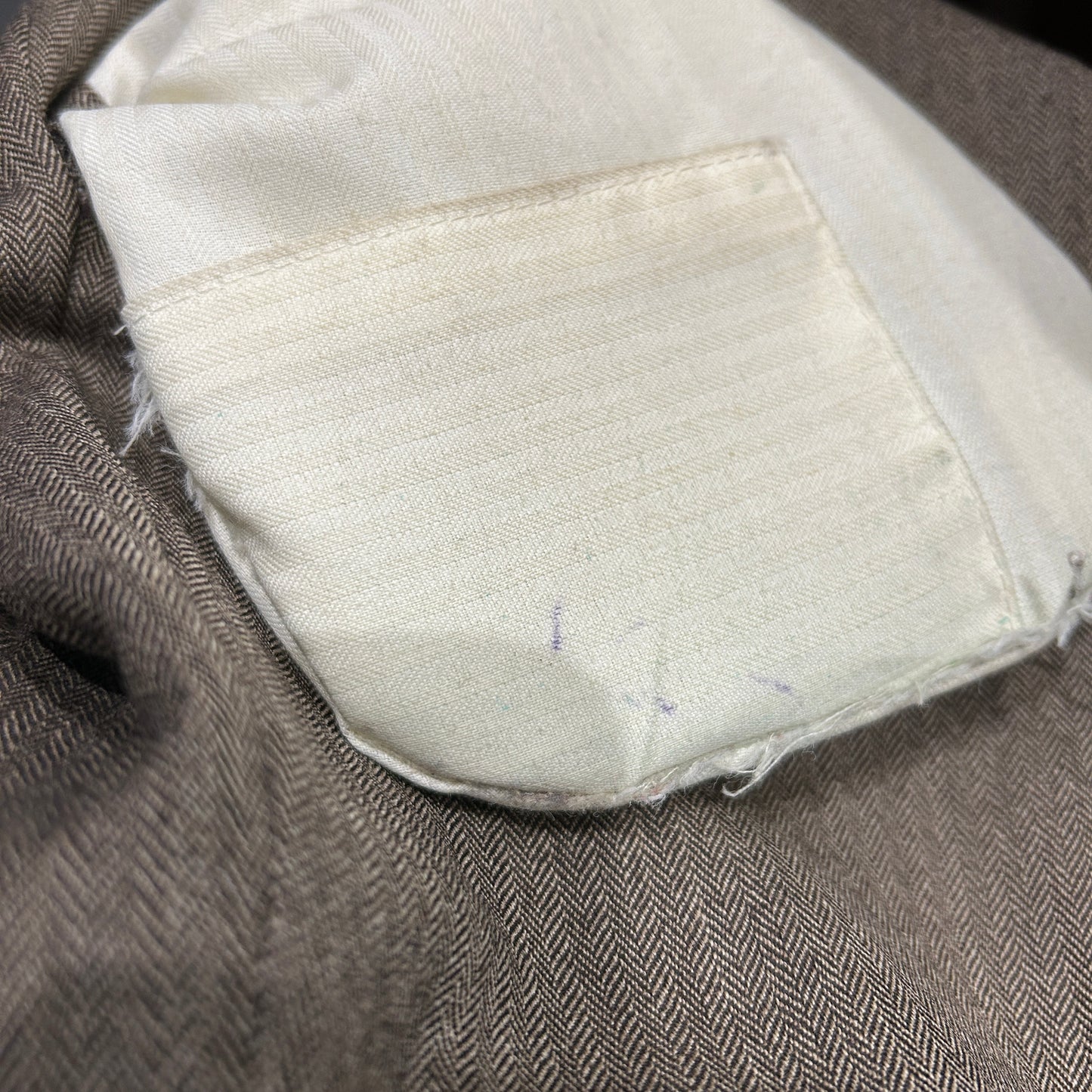 BUEBERRY LONDON バーバリー 2タックヘリンボーンスラックス /A9136P-SO