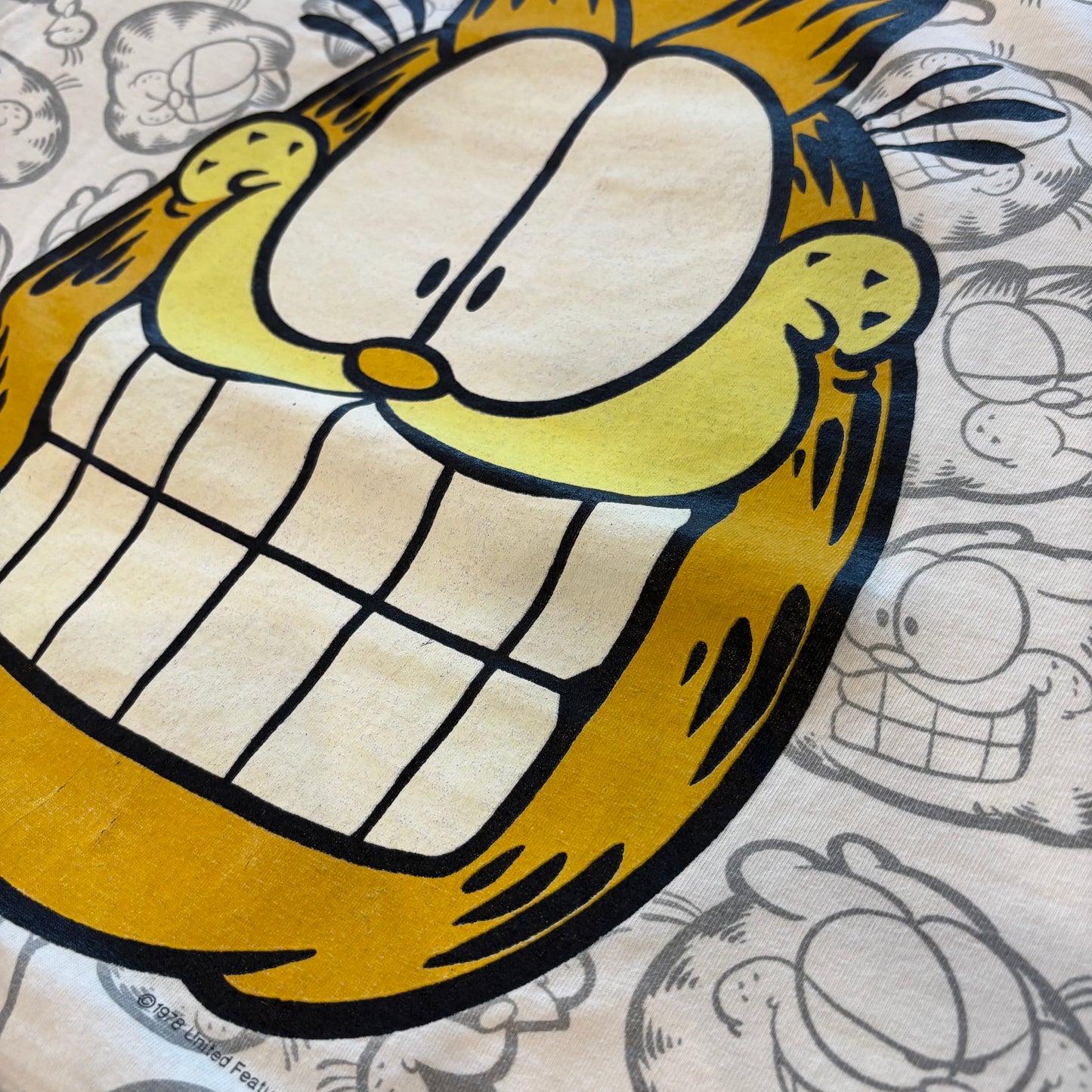 90's SUN SPORTS WEAR ガーフィールド ビッグプリント 総柄 Tシャツ 白 BIGGER/B2077
