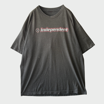 00's Independent インディペンデント アイアンクロスTシャツ チャコールグレー /B3053T-SO