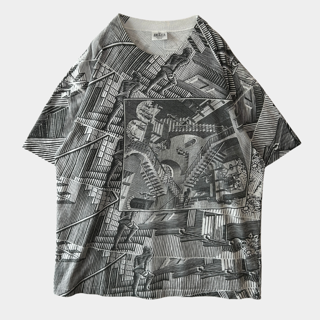 90's M.C.Escher エッシャー "相対性” アートTシャツ 総柄 ANDAZIA(XL)/C0971T-SO