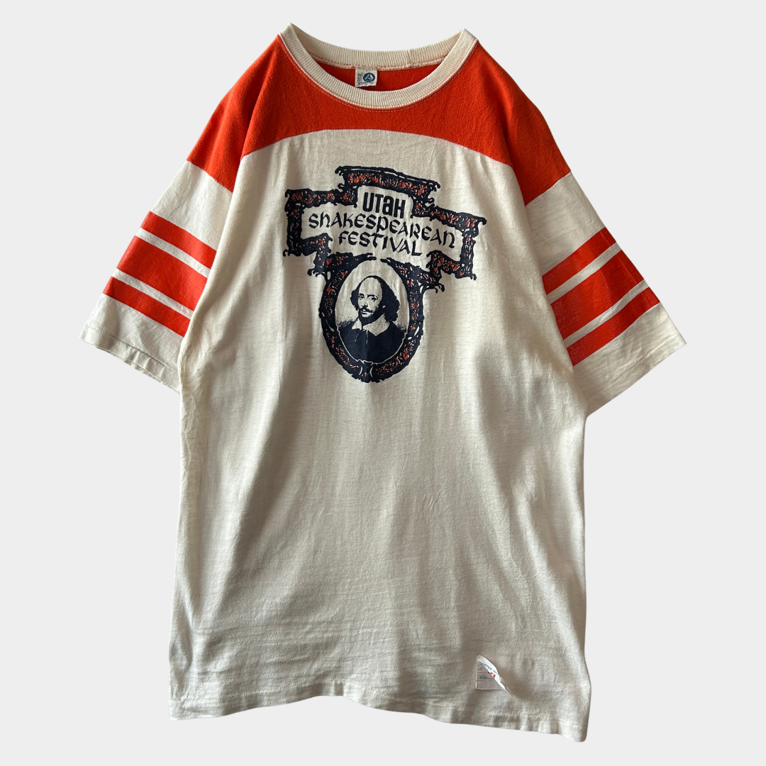 80's ARTEX UTaH Shakespearean Festival カレッジ フットボールTシャツ (XL)/C1079T-SO