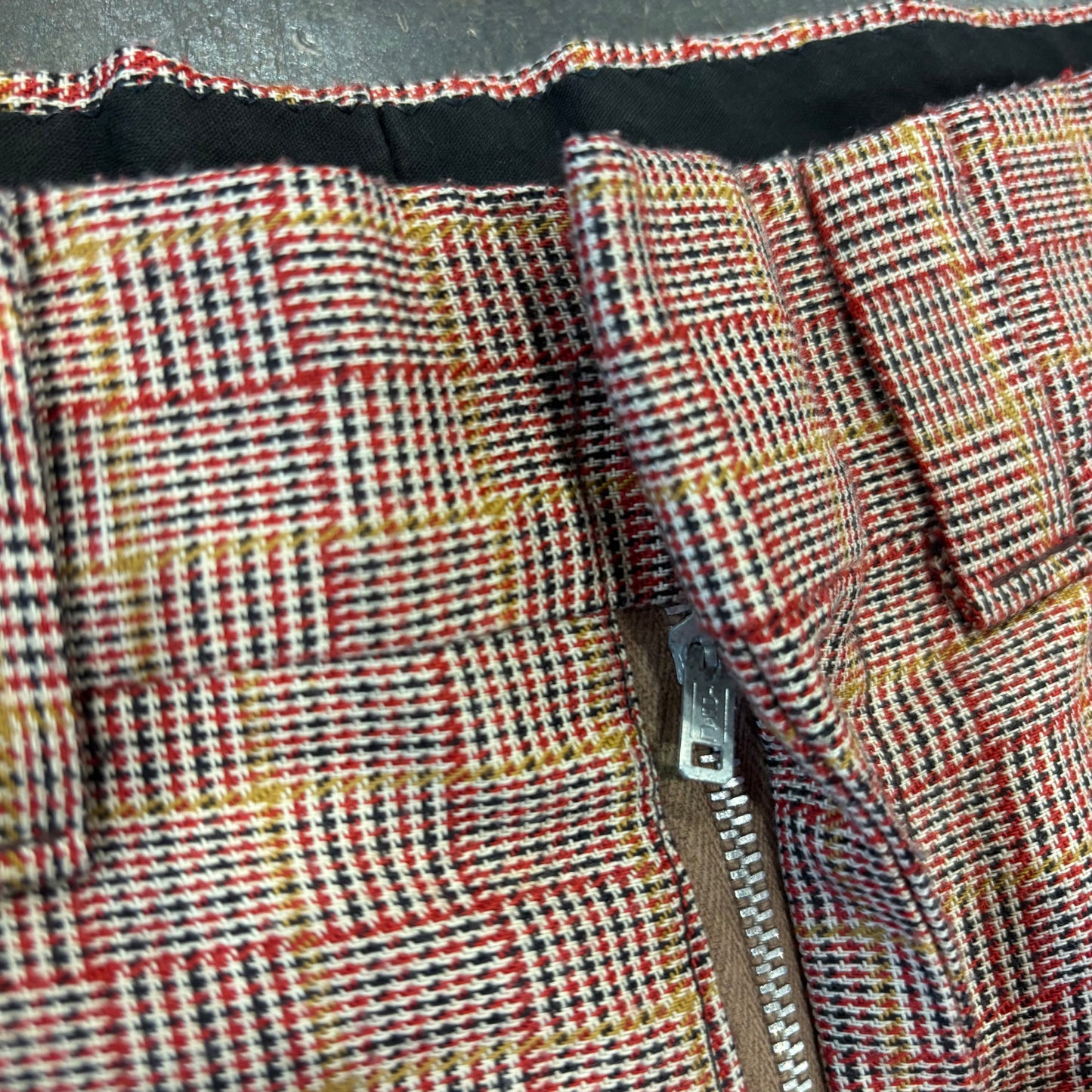 80's チェック柄 フレアスラックス ベルボトム  赤系 (サイズ不明) /B0393P-SO