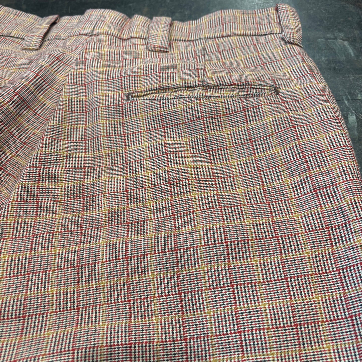 80's チェック柄 フレアスラックス ベルボトム  赤系 (サイズ不明) /B0393P-SO