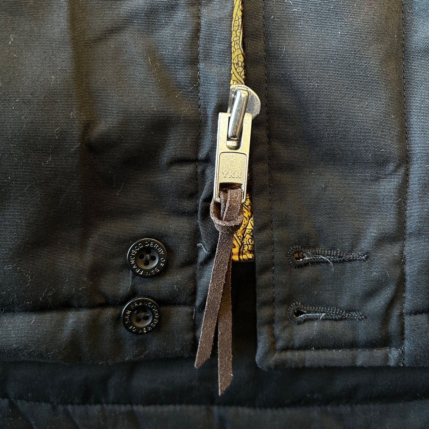 Derby of San Francisco ダービーベスト STYLE 302 Vest Black/Gold (XL)/A9310V-SO