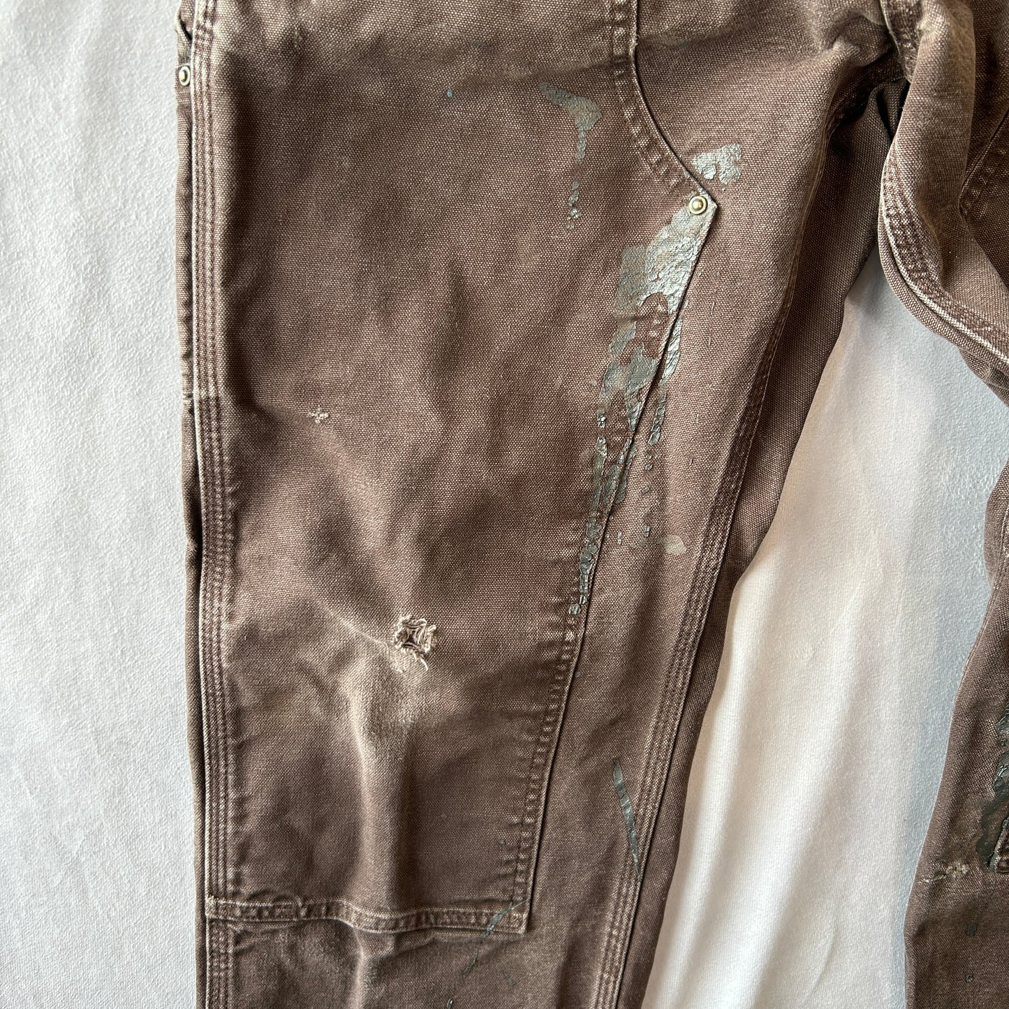 Carhartt カーハート ダブルニーワークパンツ B136 DKB Loose Fit ダークブラウン(34×30)/C0932P-SO