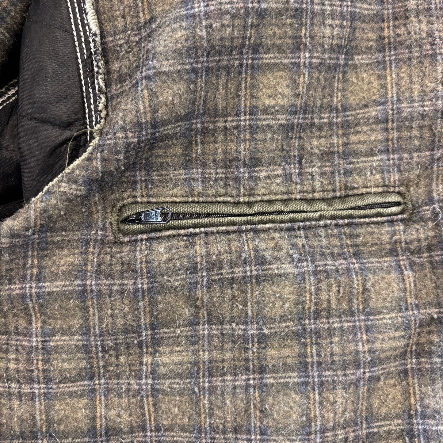 Carhartt カーハート デトロイトジャケット モスグリーン (サイズ不明)/B3506J-SO