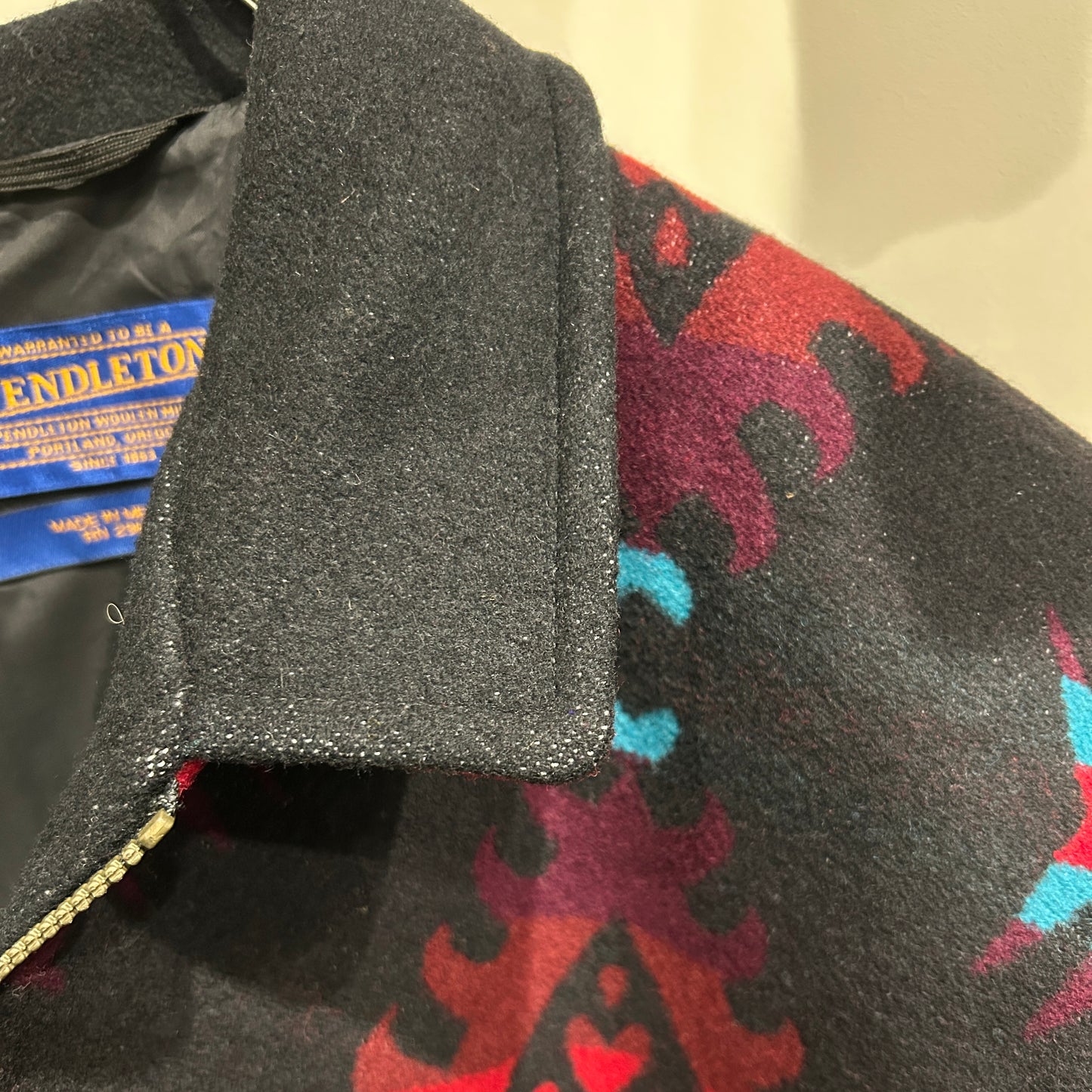 90's Pendleton ペンドルトン　High Grade Western Wear ネイティブ柄ウールジャケット 黒赤/A5569J-SO