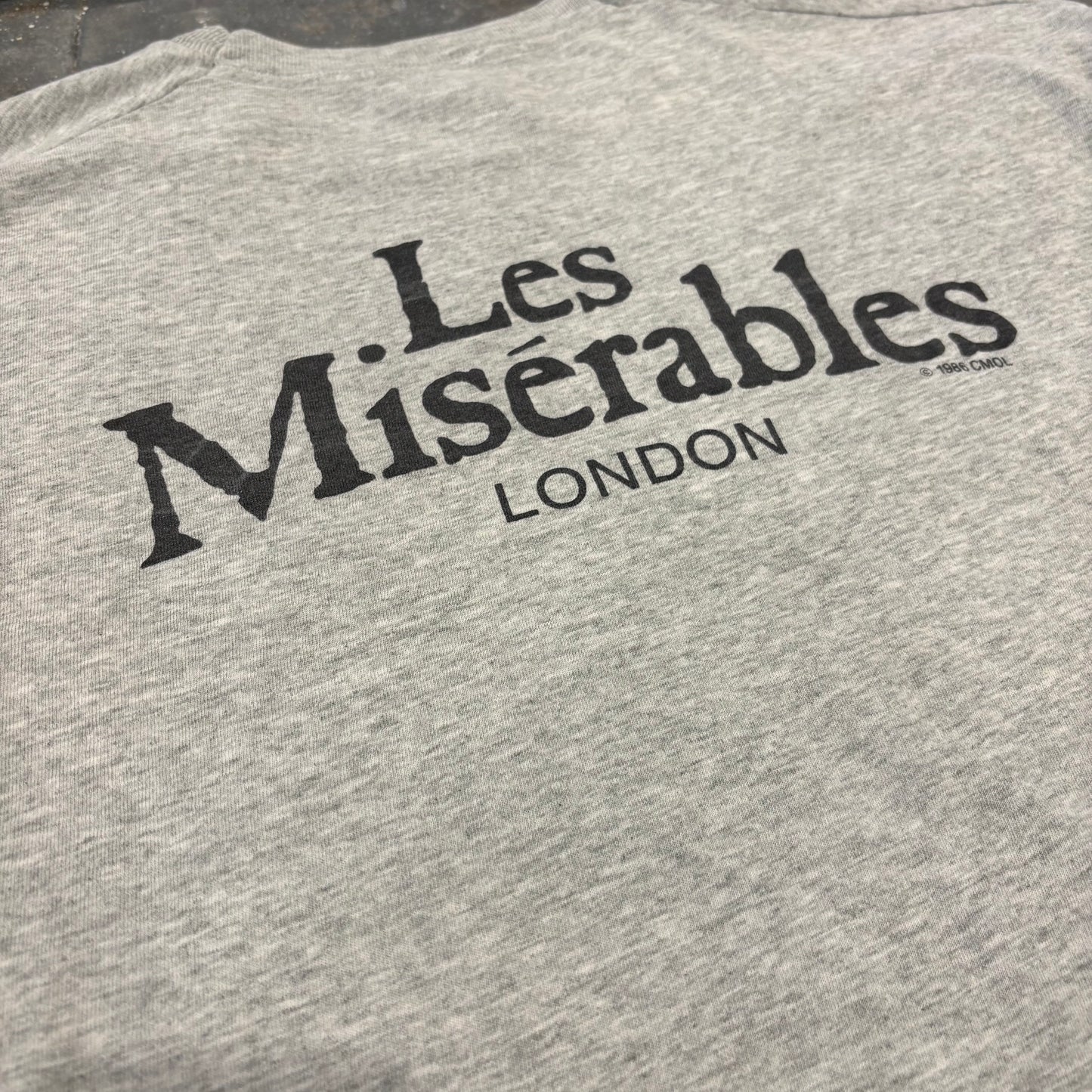 90's DEWYNTERS Les Miserables レ・ミゼラブル London コゼット ミュージカル Tシャツ グレー (L) /C0397T-SO