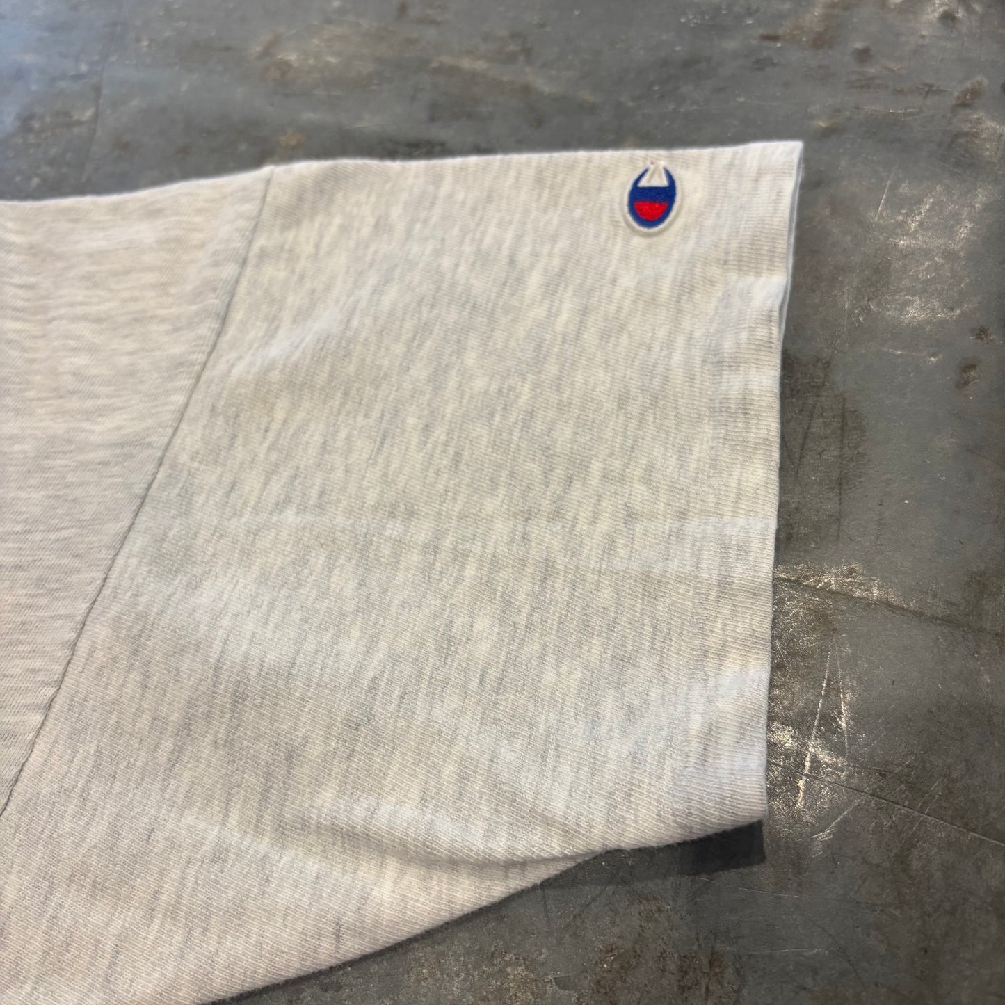 90's Champion チャンピオン 胸ロゴ 袖刺繍 Tシャツ アッシュグレー (XL) B4036T-SO