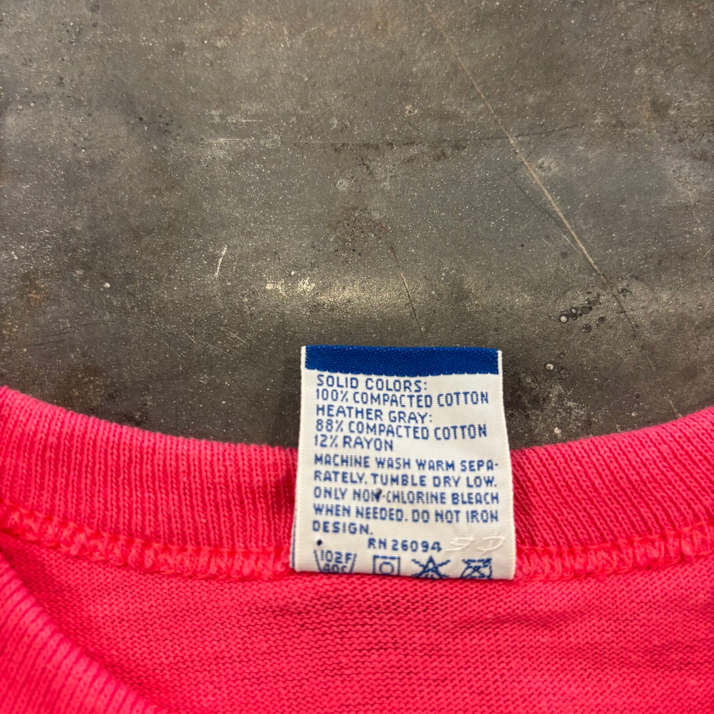 90's Champion チャンピオン 胸ロゴ 袖刺繍 Tシャツ ピンク (M) A2341T-SO