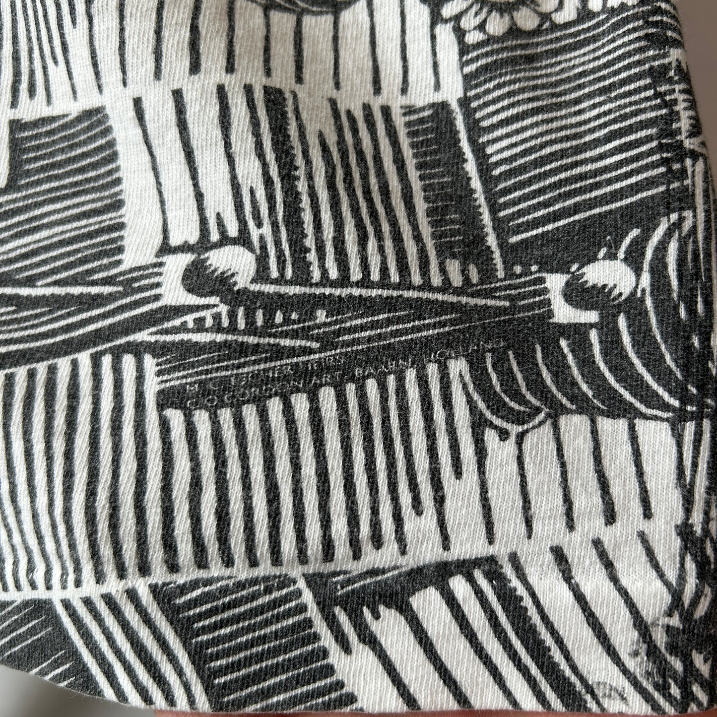 90's M.C.Escher エッシャー "相対性” アートTシャツ 総柄 ANDAZIA(XL)/C0971T-SO