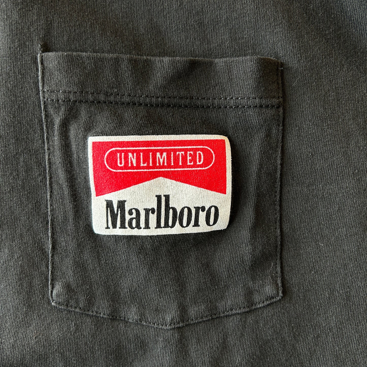 90's Marlboro Unlimited マルボロ トレインTシャツ 企業Tシャツ タバコ 黒(One Size)/C0990T-SO
