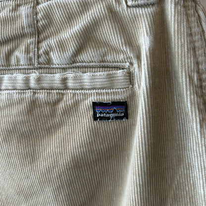 2008 Patagonia パタゴニア コーデュロイカーゴショーツ ハーフパンツ ベージュ(34)/C1003P-SO