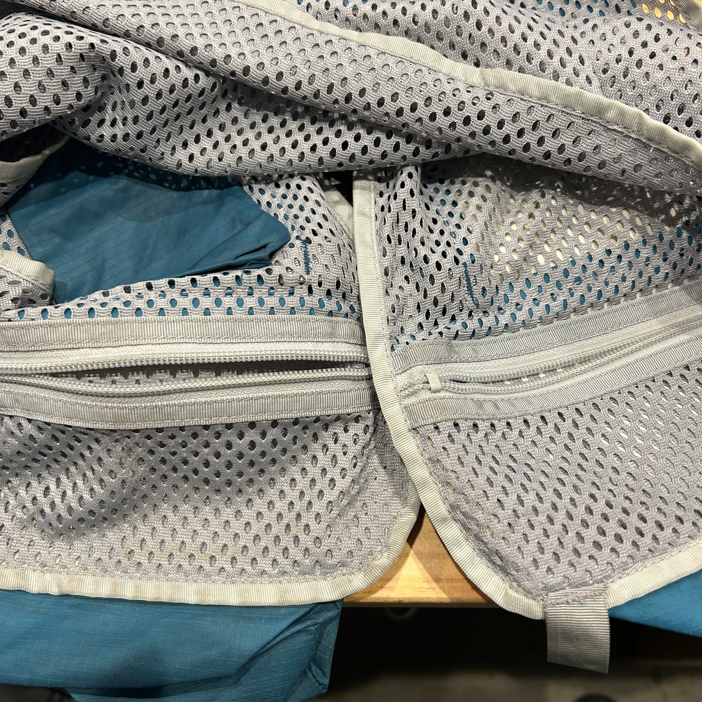 90's Patagonia パタゴニア メッシュフィッシングベスト グレー/グリーン(L)/C0115V-SO