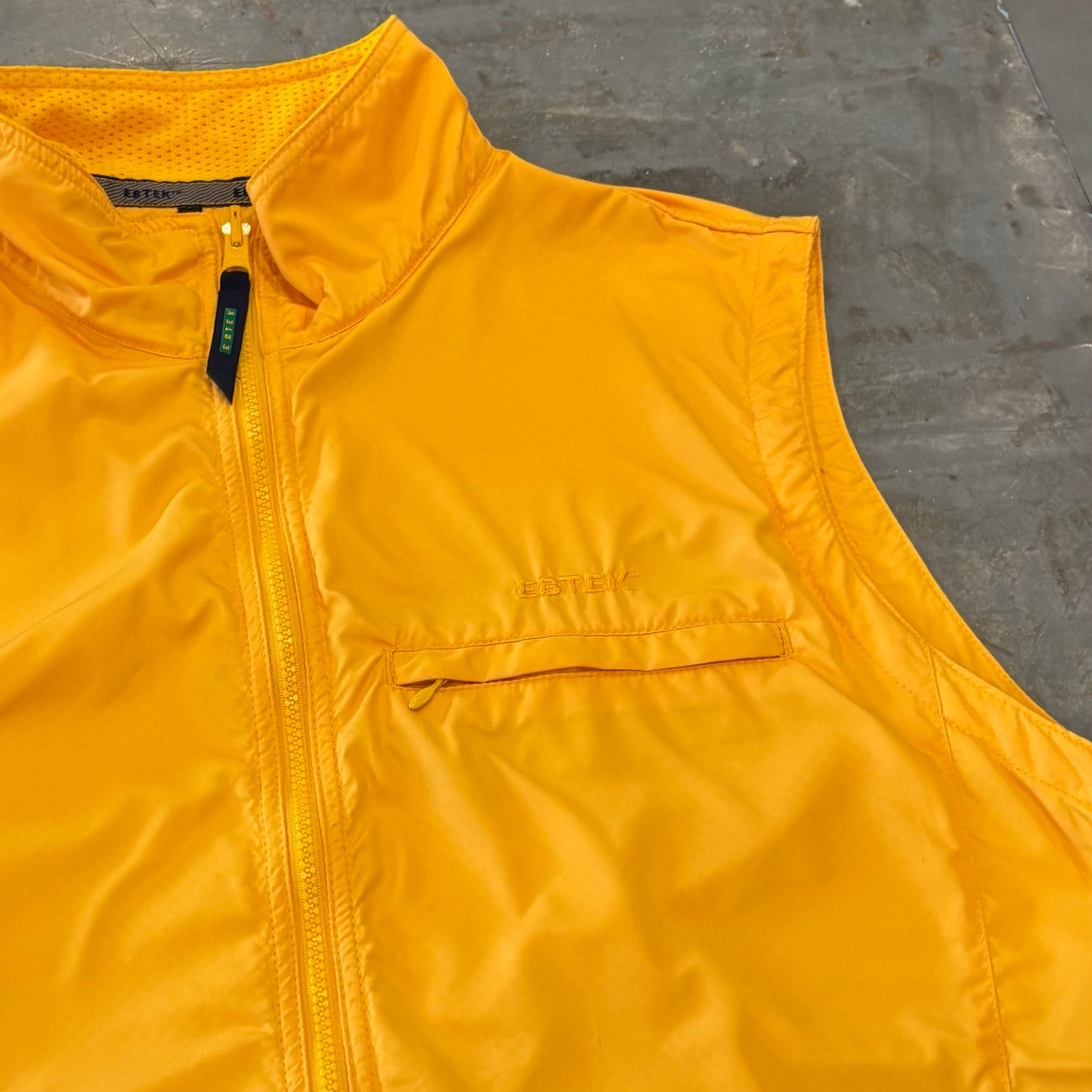 90's EBTEK Eddie Bauer エディバウアー ナイロンベスト 黄色 (L)/A9873V-SO