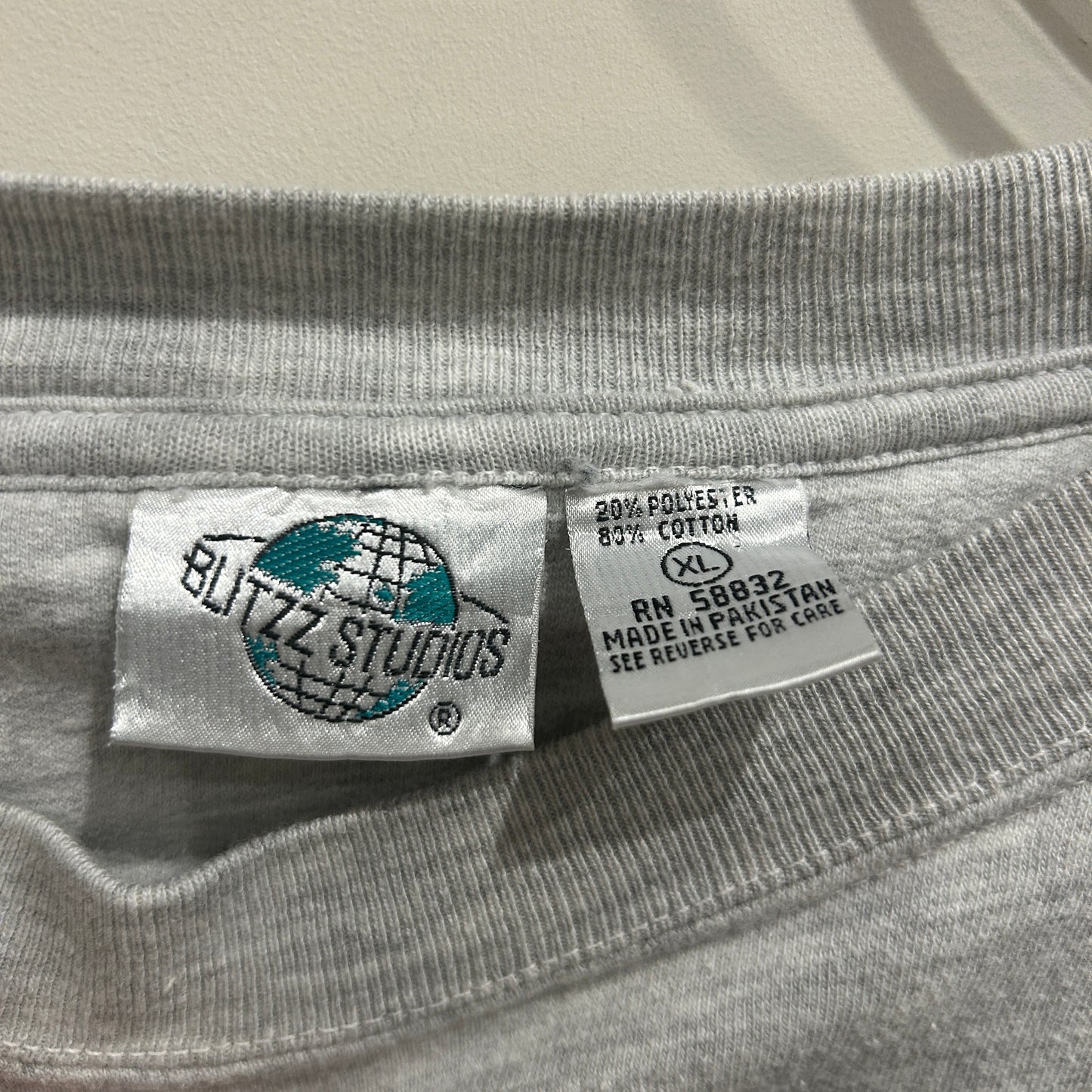00's Blitzz studios 原始家族フリントストーン キャラクタースウェット 白 (XL)/B0588S-SO