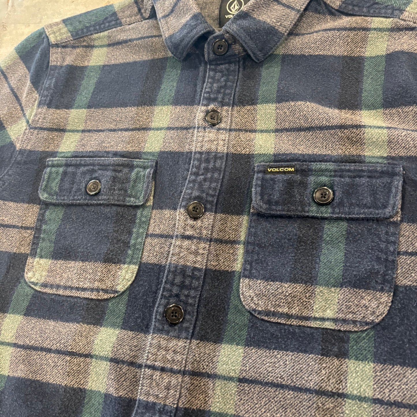00's VOLCOM チェック フランネルシャツ SLIM FIT ネイビー (M) B4118SH-SO