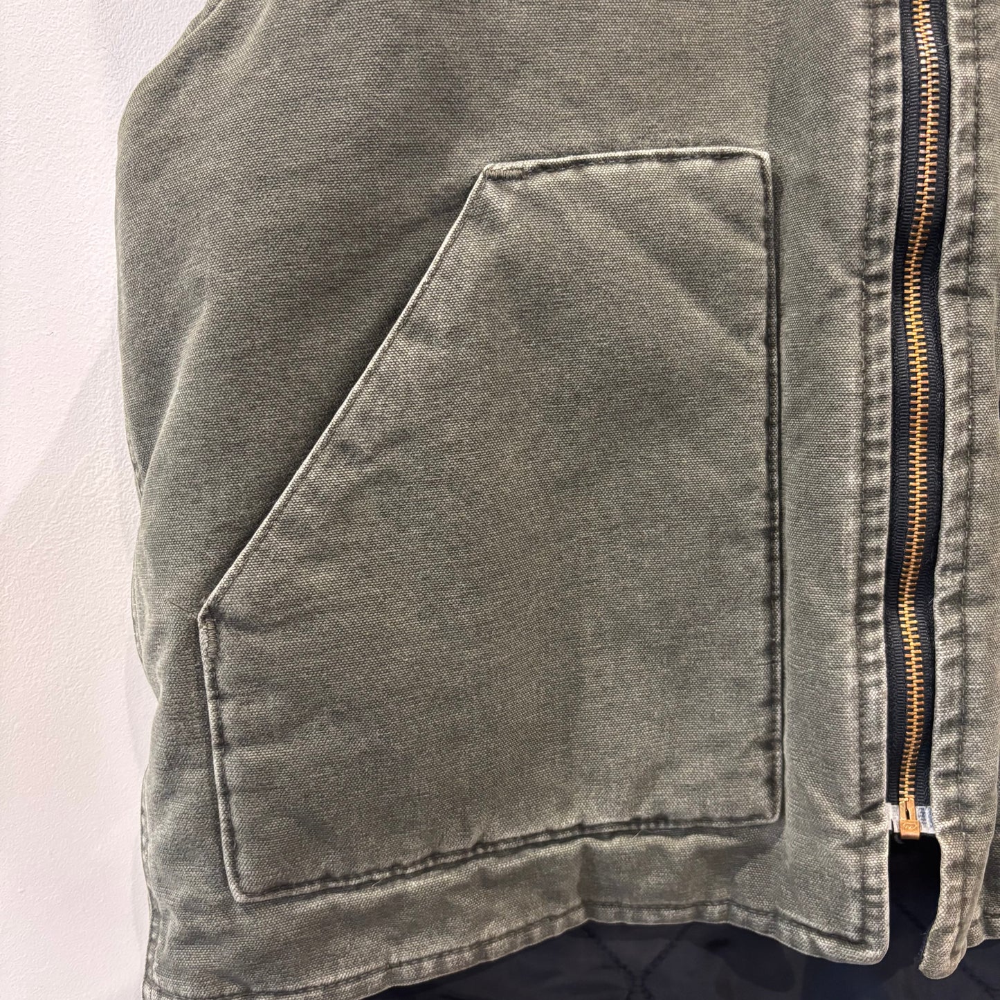 00's Carhartt カーハート 刺繍入り ダックベスト V02 MOS ワークベスト(L)/B4128V-SO