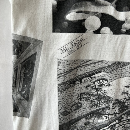 90's M.C.Escher エッシャー アートマルチプリントTシャツ ホワイト ANDAZIA (L)/C1067T-SO