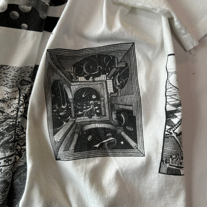 90's M.C.Escher エッシャー アートマルチプリントTシャツ ホワイト ANDAZIA (L)/C1067T-SO