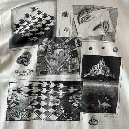 90's M.C.Escher エッシャー アートマルチプリントTシャツ ホワイト ANDAZIA(XL)/C1066T-SO