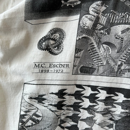 90's M.C.Escher エッシャー アートマルチプリントTシャツ ホワイト ANDAZIA(XL)/C1066T-SO