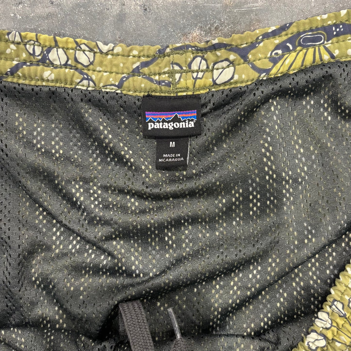 2018's Patagonia パタゴニア バギーズショーツ 飛魚柄 (M)/B3670P-SO