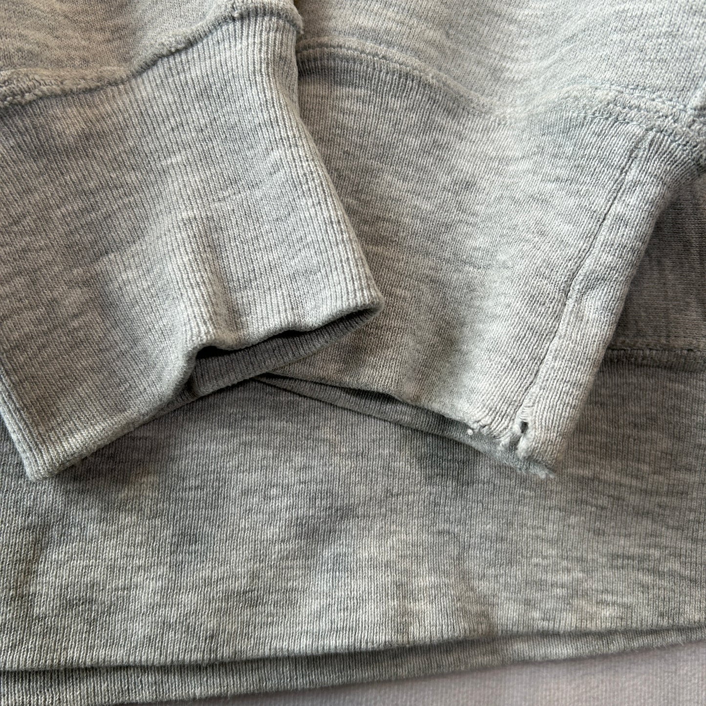 80's Champion リバースウィーブ AIR FORCE ATHLETIC カプセル３段プリント スウェット ミリタリー(XL)/C0268R-SO