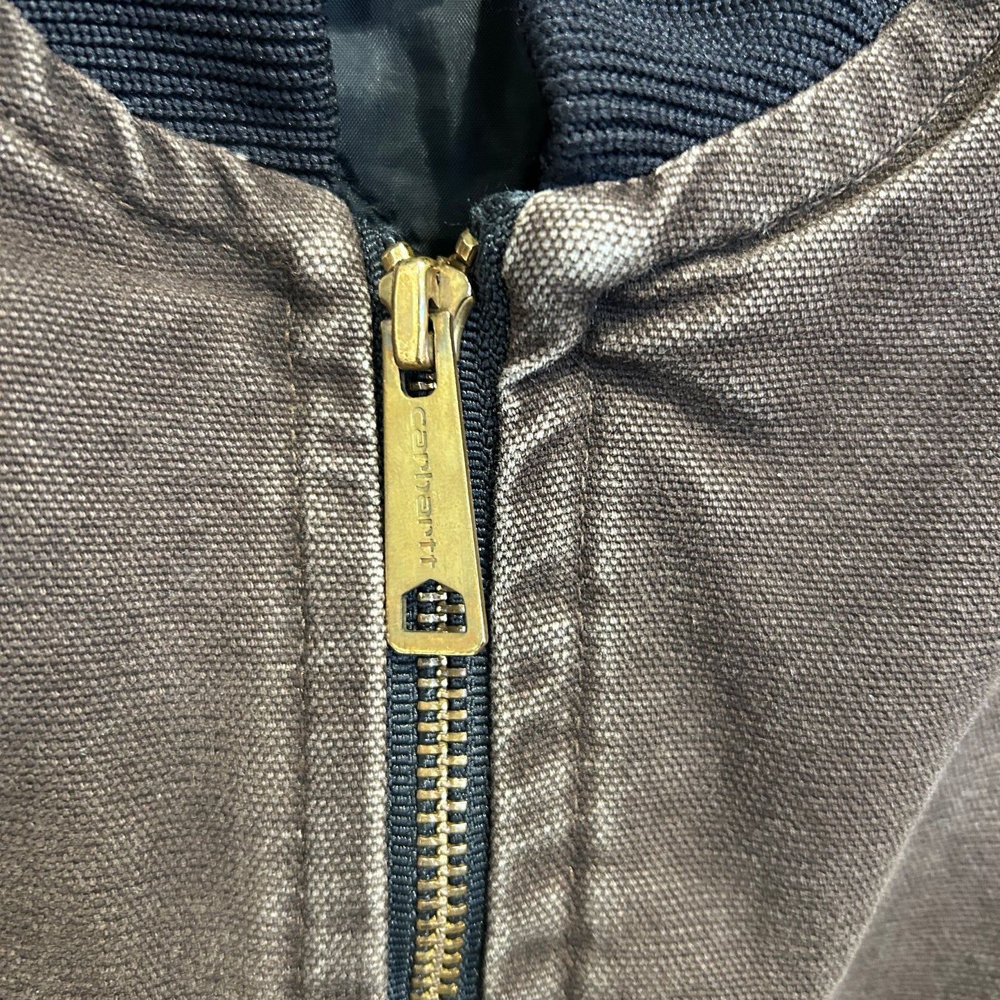 Carhartt カーハート ダックベスト V02 DKB ワークベスト ダークブラウン(M)/C0419V-SO