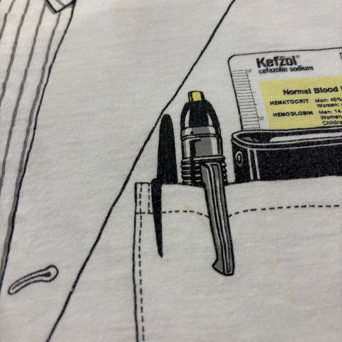 90's Hanes ヘインズ Leslie Arwin 医師 ドクター 白衣 騙し絵プリントTシャツ 白 (L)/B3694