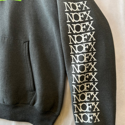 90's Hanes NOFX ノーエフエックス スウェットフーディー パーカー 袖プリント バンド 墨黒(XL)/A5805S-SO