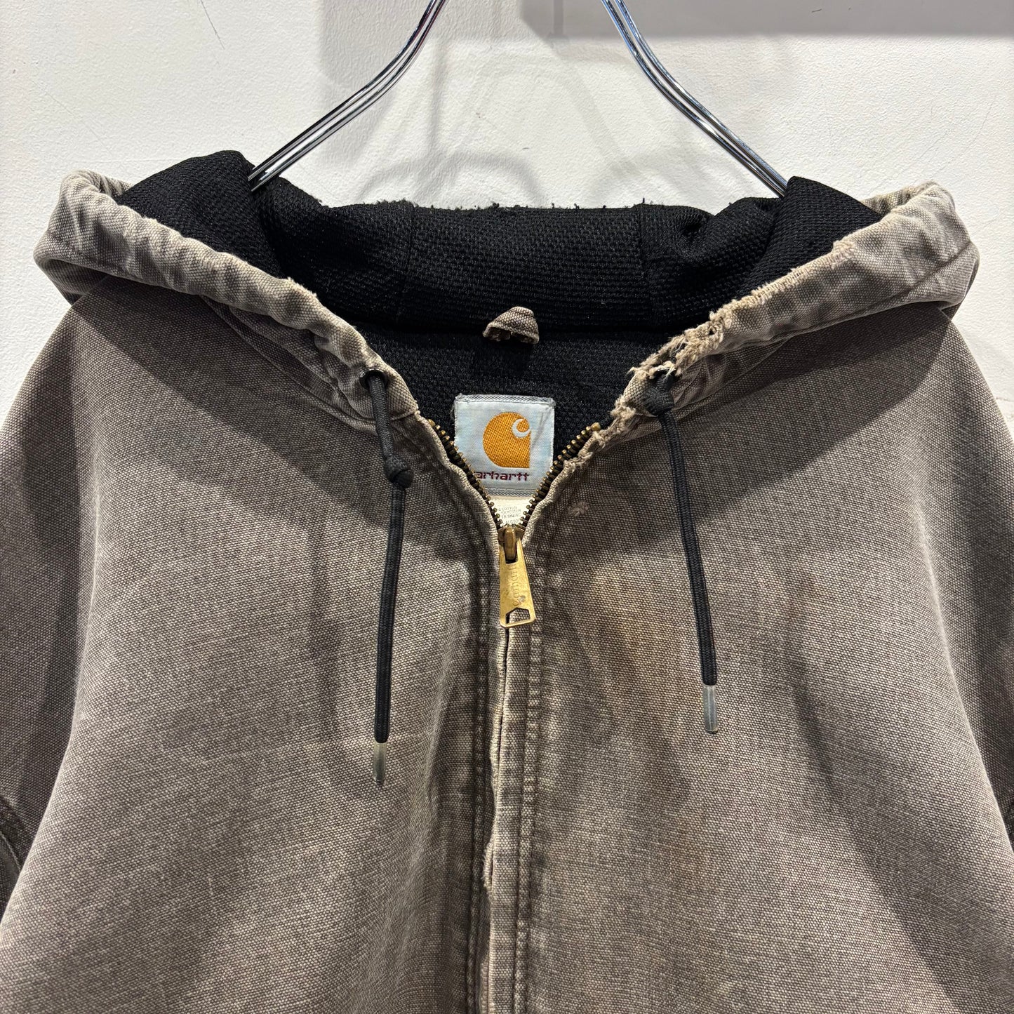 2003's Carhartt カーハート アクティブジャケット J25 CHT (XL)/B4124J-SO