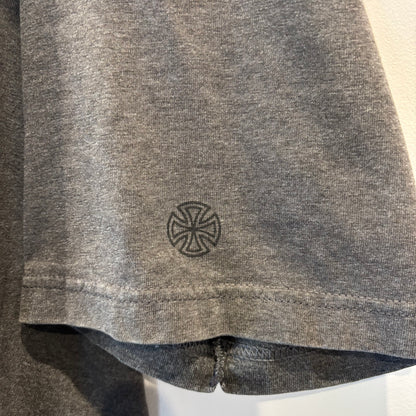 00's Independent アイアンクロス Tシャツ チャコールグレー (サイズ不明)/B3732T-SO