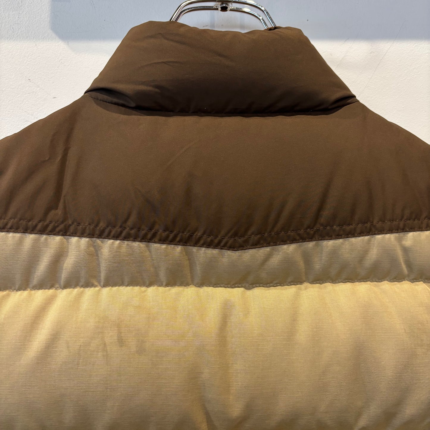 2009 Patagonia パタゴニア スリングショット・ダウンベスト ブラウン × ベージュ (S)/B4218V-SO