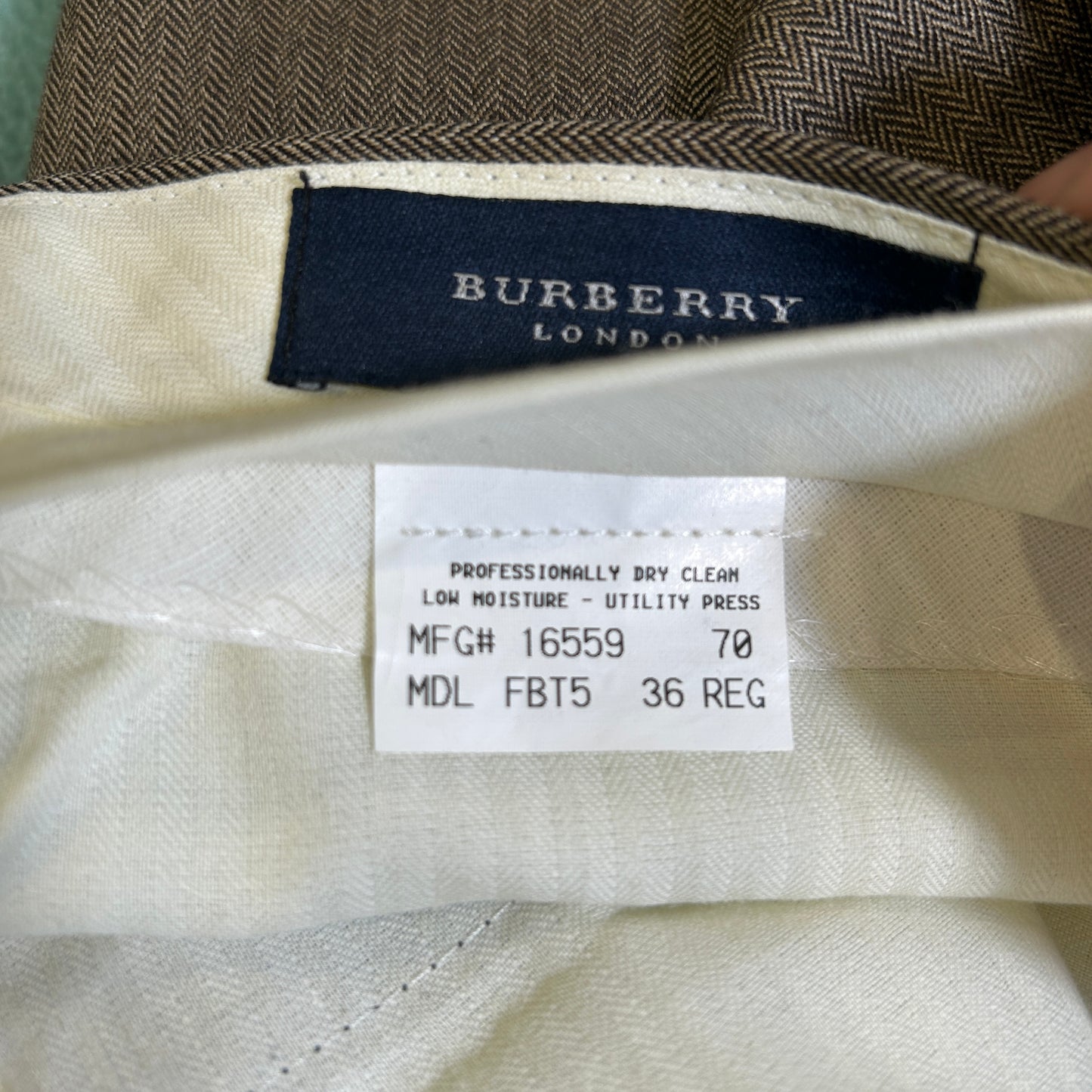 BUEBERRY LONDON バーバリー ２タックヘリンボーンスラックス /A9136P-SO