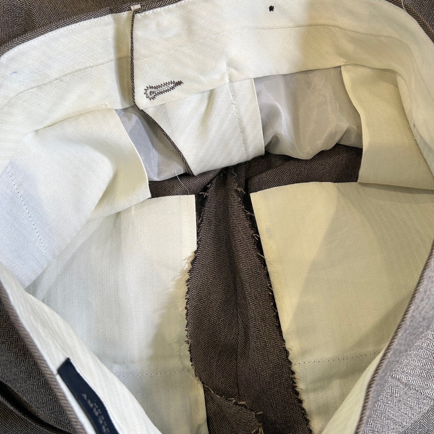 BUEBERRY LONDON バーバリー ２タックヘリンボーンスラックス /A9136P-SO