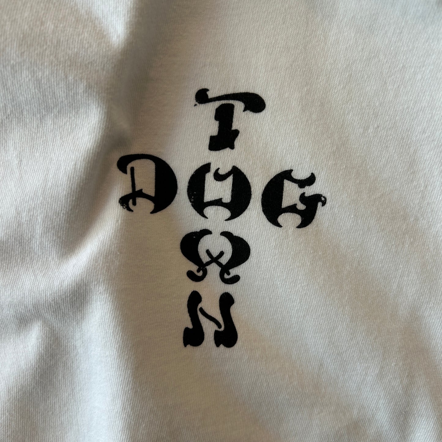00's DOG TOWN ドッグタウン Bull Dog Design クロスロゴ グラフィックTシャツ  白/C1065T-SO