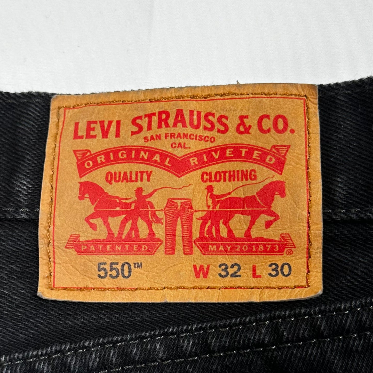 00's Levis 550 ブラック (32 30)/A4691P-SO