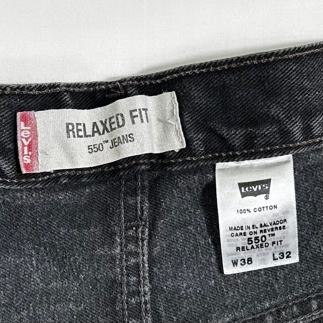 00's Levis 550 ブラック (38 32)/A4687P-SO