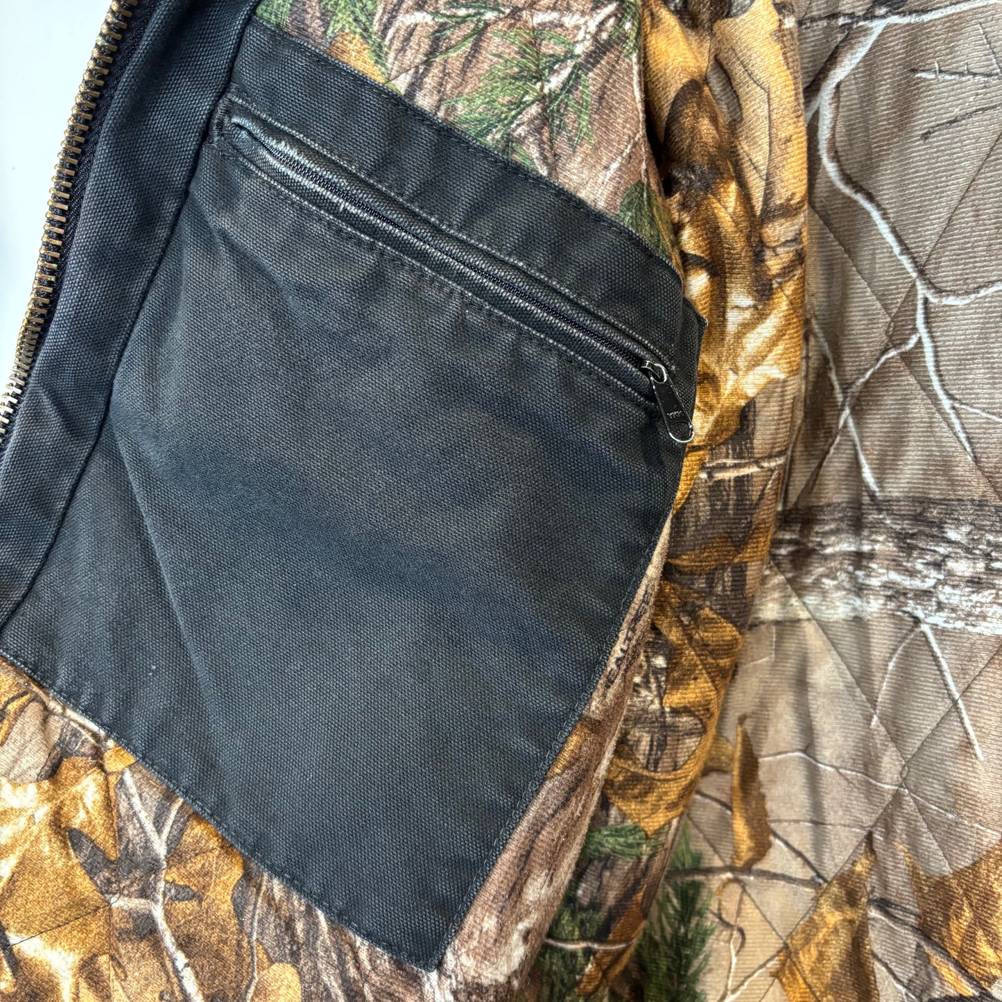 Carhartt カーハート アクティブジャケット リアルツリーライナー ブラック(M)/C1256J-SO